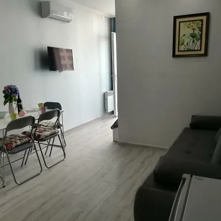 Apartament In Real Pealce In Batumi Exterior photo